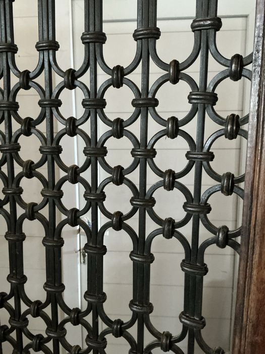 Ширма с кованной решеткой