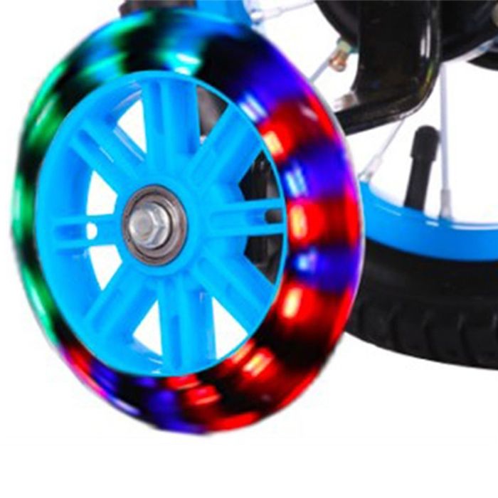 Детски велосипед с кош, помощни колела и два вида спирачки