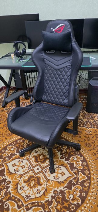 Кресло геймерское с подсветкой и пультом. Возможен обмен на пк.