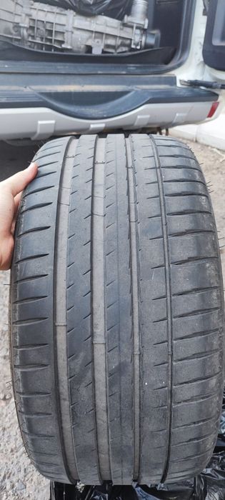 Michelin Pilot Sport 4