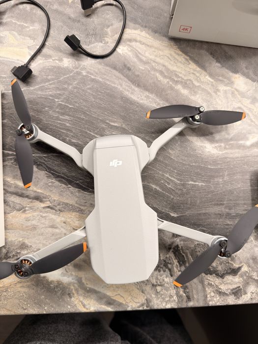 DJI MINI 4k като нов закупен на 09.05.2026