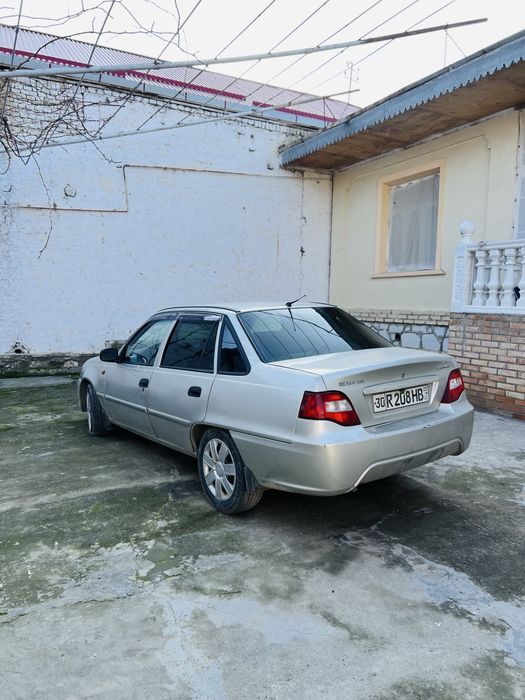 Нексиа 2 машина 2009 йил