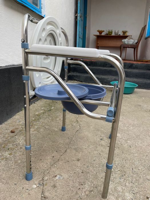 Кресло-туалет для инвалидов