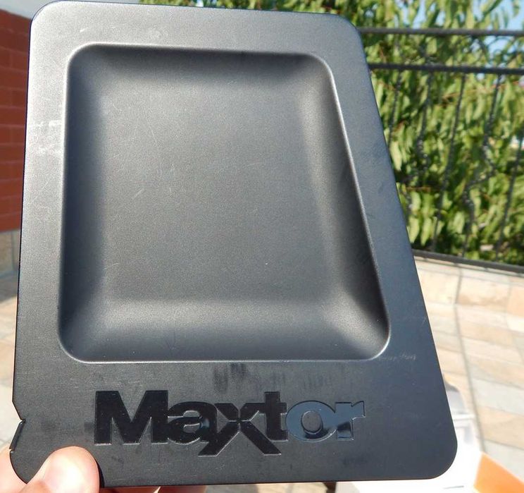 Hard disk extern-intern Seagate Maxtor OneTouch 4 Plus 750GB USB