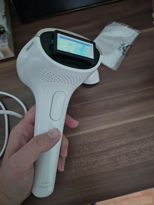 Цена 100 евро Фотоепилатор philips lumea sc1997/00