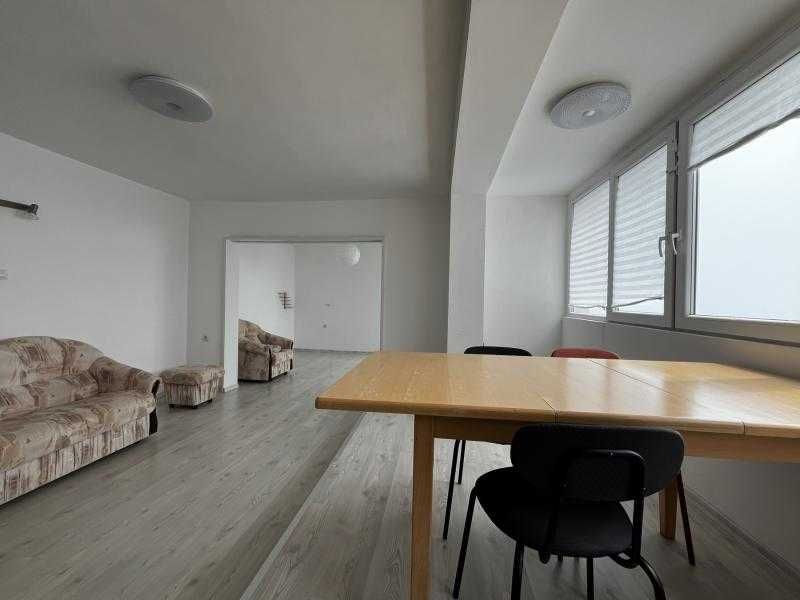 Дава се под наем Двустаен апартамент в Бургас, Лазур - 60 кв.м за 612 € - Снимка #2