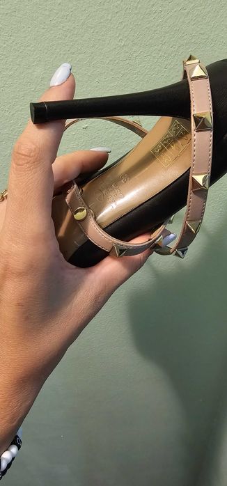 Pantofi Valentino cu barete piele naturala stoc 38