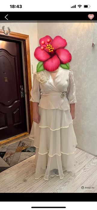 продается нарядное платье