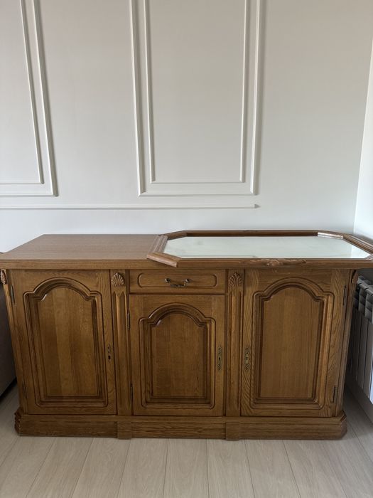 Продам шкаф с зеркалом