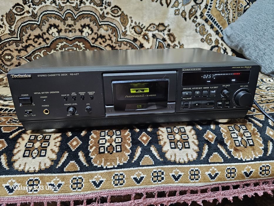 Vând deck Technics RS- AZ7 . Citiți descrierea.