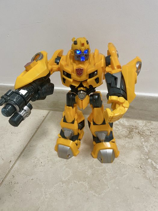 Figurina/robot Bumblebee Hasbro 2009