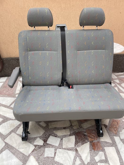 Banchete rindul 2 Volkswagen Transporter T5 an 2007 pret 1250 lei cu cotiera