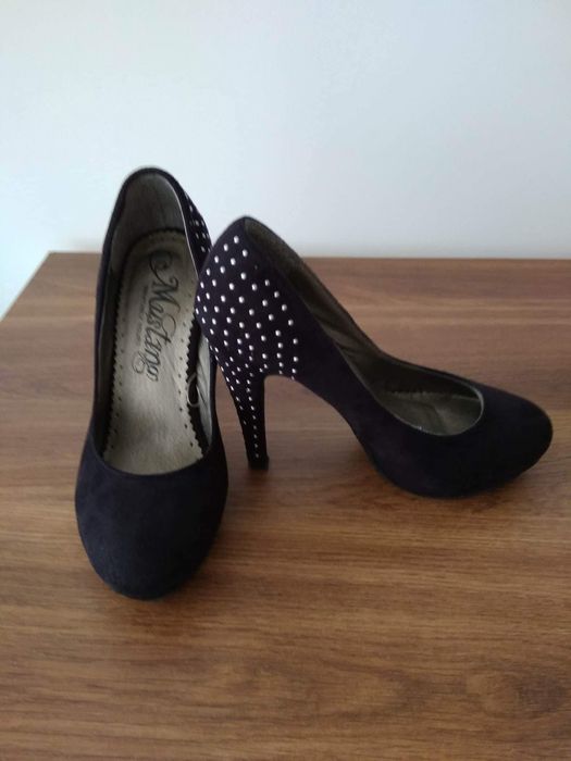 Обувки на висок ток