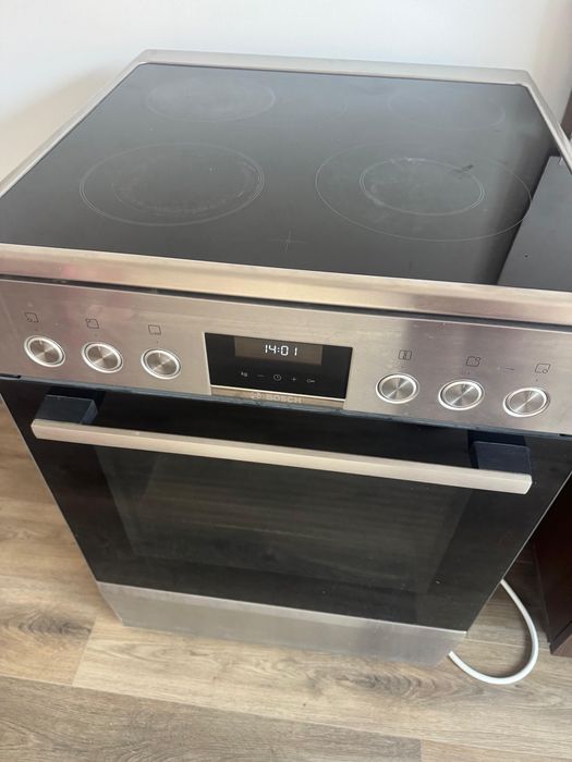 vand aragaz electric cu cuptor Bosch