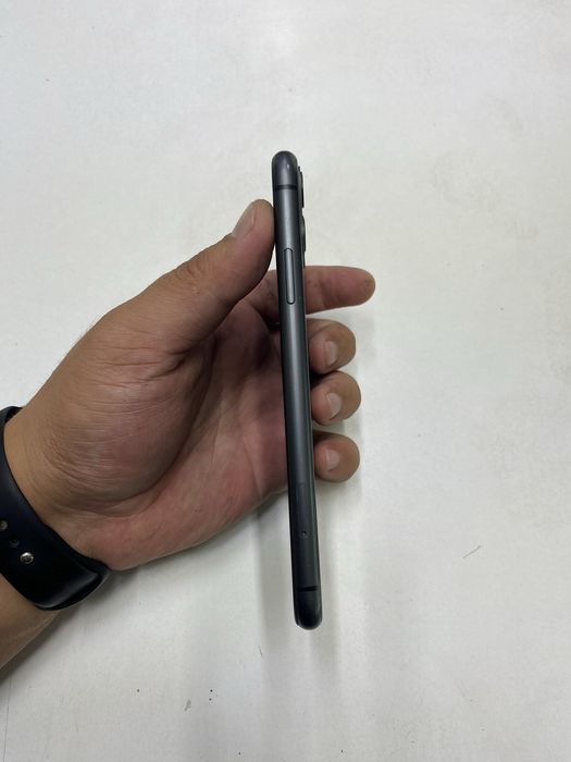 Iphone 11 (128GB)