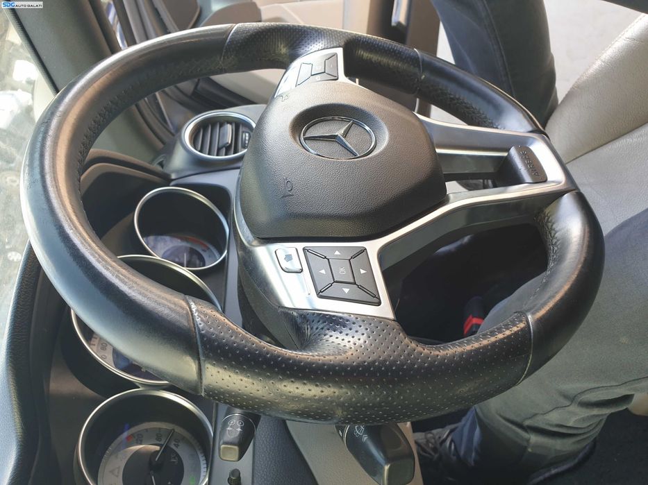 Volan Piele Perforata 3 Spite cu Comenzi si Padele FARA Airbag Mercedes Clasa C Class W204 NFL Non Facelift 2007 - 2011 [Q0085]