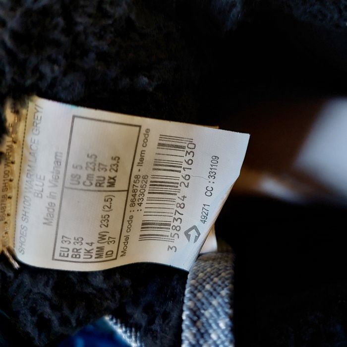 Зимни обувки 37 номер 23.5 см. стелка