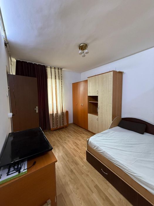 Garsoniera de inchiriat