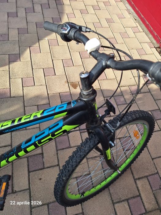 Bicicleta de vânzare