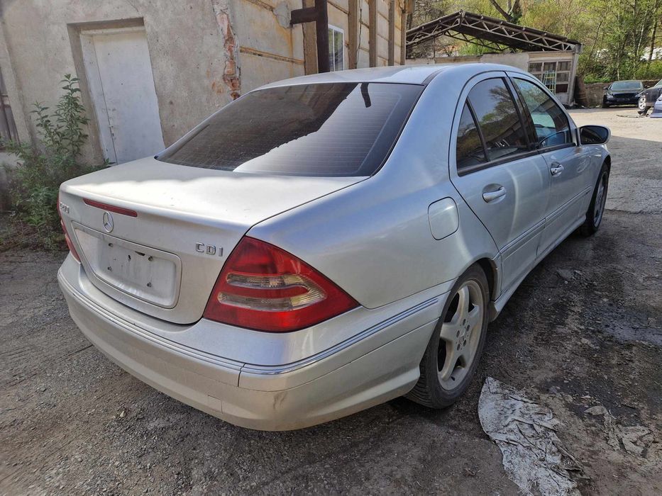 Mercedes W203 C270CDI 170кс AMG пакет навигация автоматик НА ЧАСТИ!