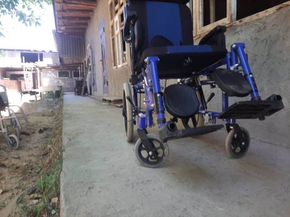 Коляска инвалитски новый