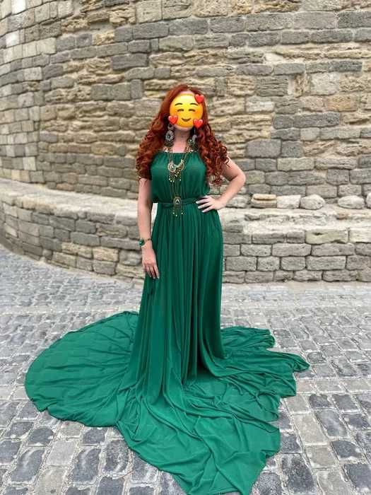 Вечерние платья.