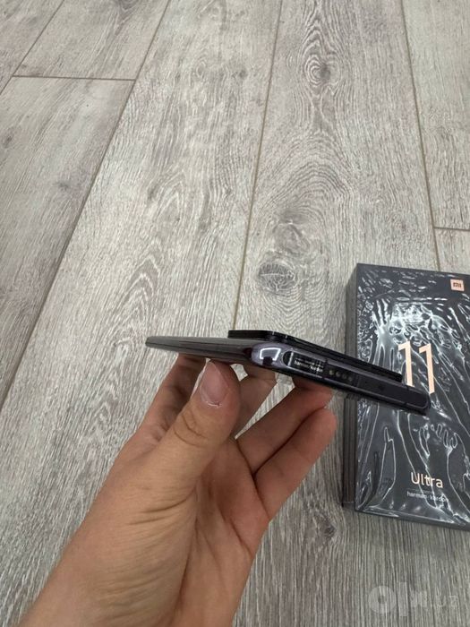 Xiaomi 11 Ultra 256 12+3