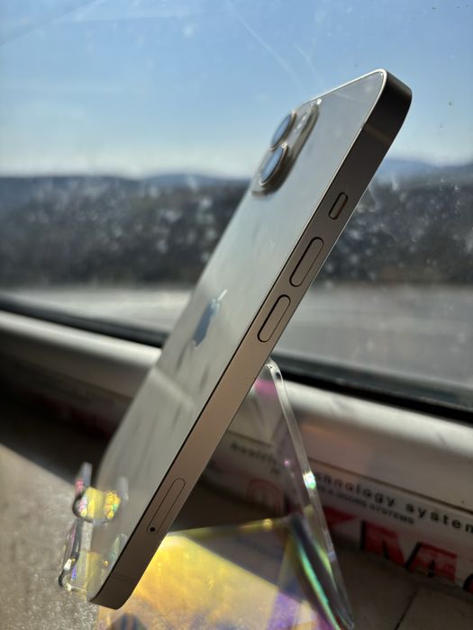 iPhone 13 Starlight