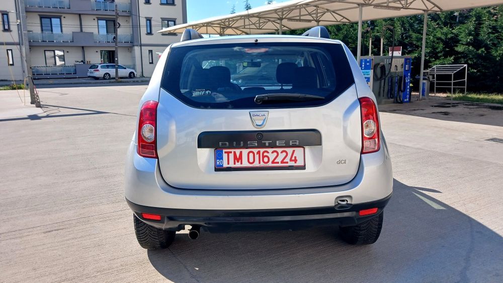 Dacia Duster 1.5 Dci 110 Cp**6+1 trepte**2011**ITALIA, fara rugina**206.000 km reali**IMPECABIL**