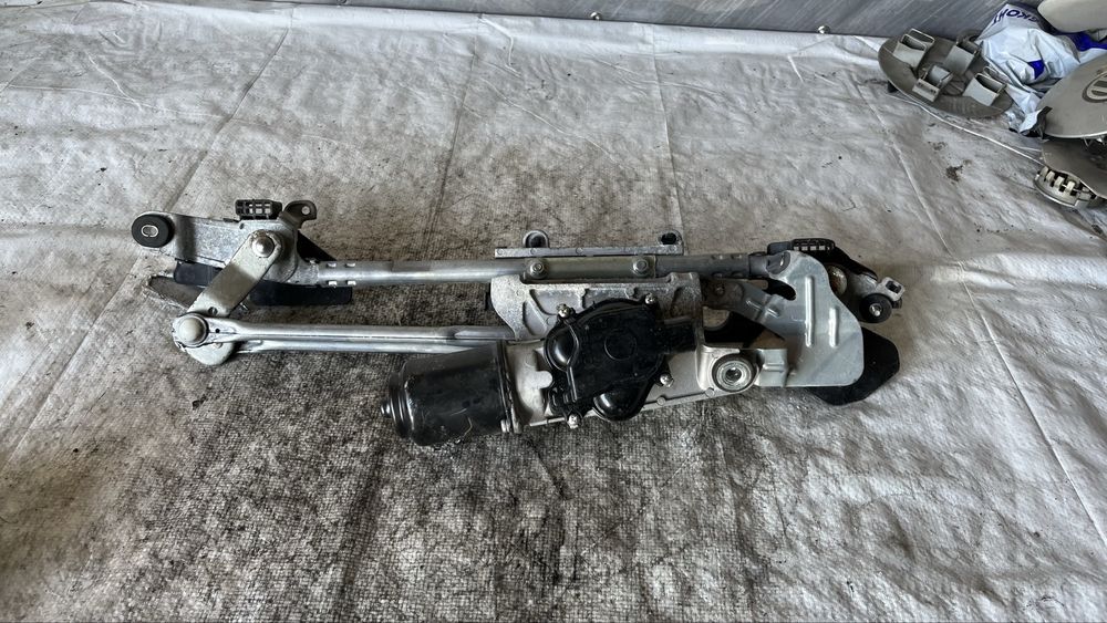 Mazda 3 механизъм чистачки