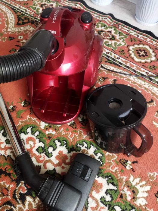 Пылесос Vitek tornado