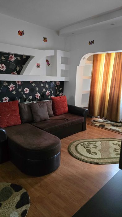 Ofer spre inchiriere Garsoniera confort 1