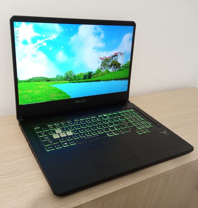 Laptop I7 10870H GAMING EXTREM SSD placa dedicata NVIDIA TITANIUM 16gb
