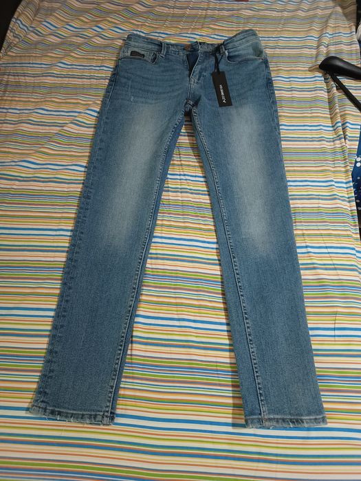 VOI Jeans /Noi/Autentici