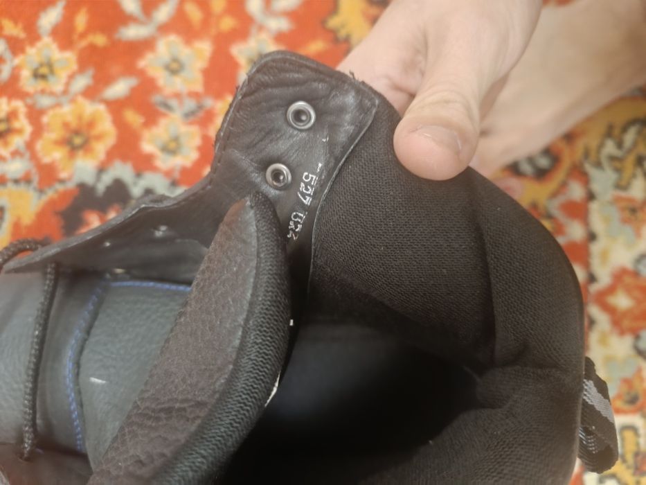 Продается обувь рабочая