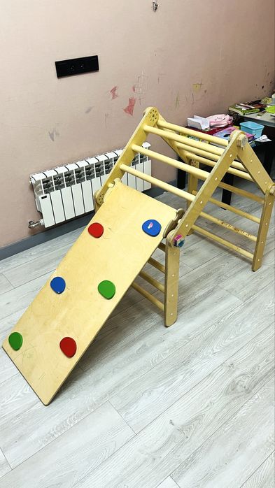 Детская горка из натурального дерева. Гиппоалергенный.