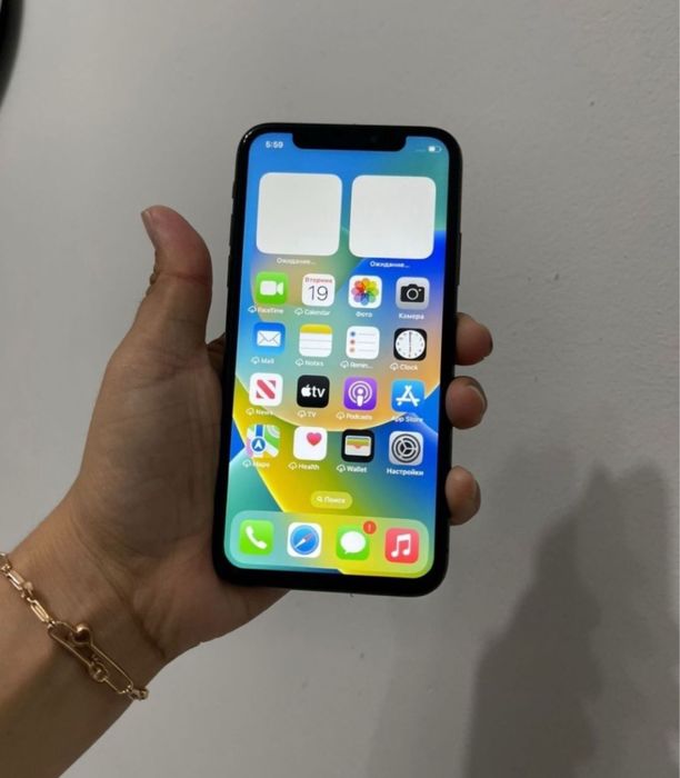 Продам телефон Айфон X