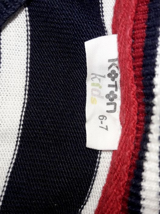 Продавам детски сиутчъри, пуловер, жилетка