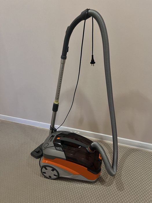 Пылесос Thomas Aqua Pet and Family оранжевый