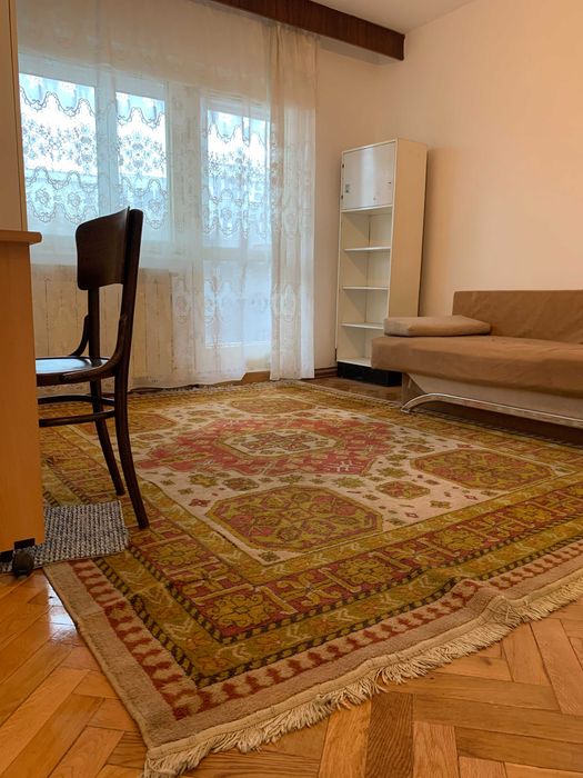 Dau in chirie ap 3 camere, decomandat, et.2, Pta Cipariu, Cluj-Napoca