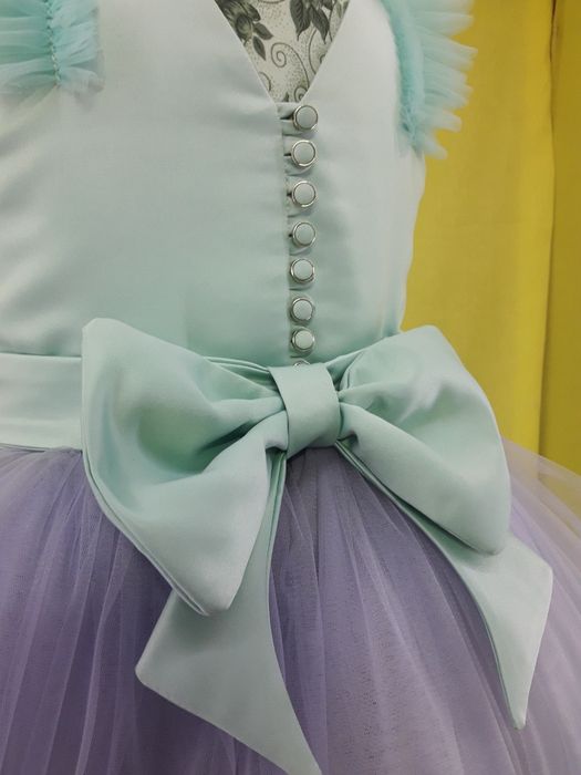 Детское нарядное платье