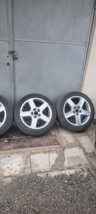 Оригинални джанти 17 ки за VW с Летни  Continental 225/45/17  Дот 2022