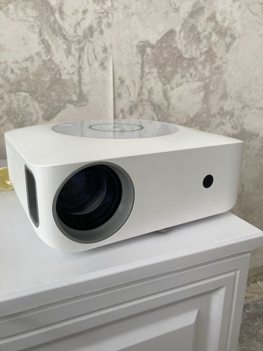 проектор LED Portable Full-HD