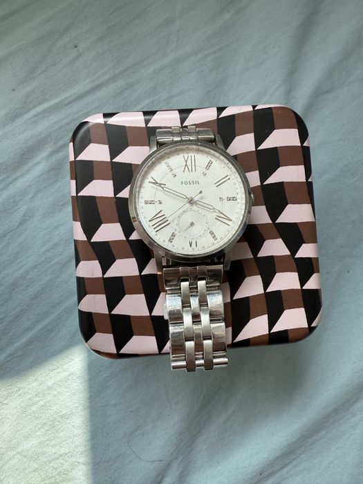 Часовник fossil дамски