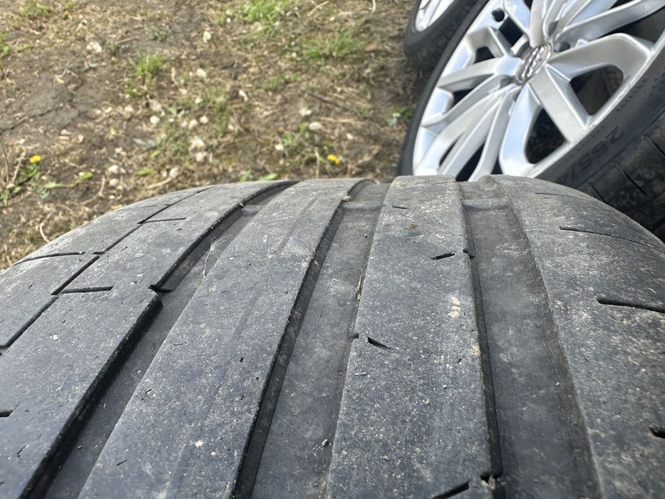 Jante aliaj originale Audi R19 S-line , cauciucuri vara , butuc central 66,6mm , 8,5j ET45 !