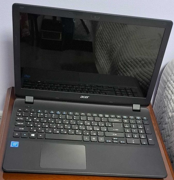 Acer noutbuk sotiladi