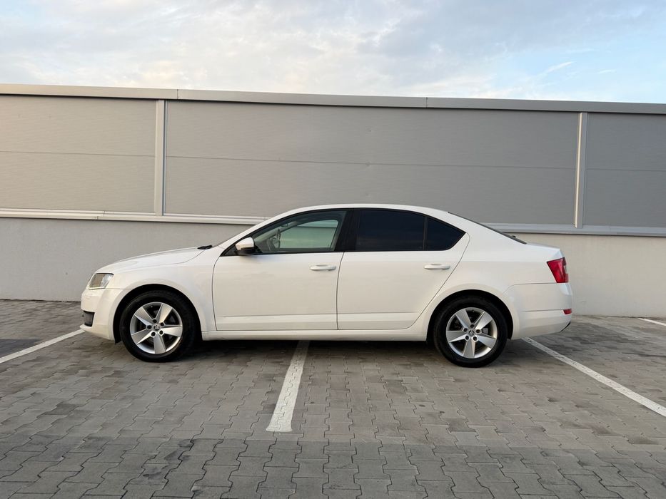 SKODA Octavia 2013 — imagine 2