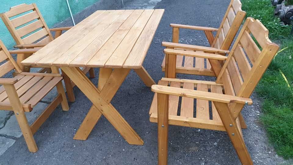 set de scune si masa pentru terasa