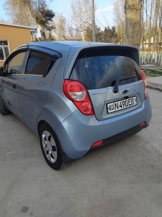 Спарк 2012 декабр зур холатда 3-позиция кондерли.4 та балон ген берила