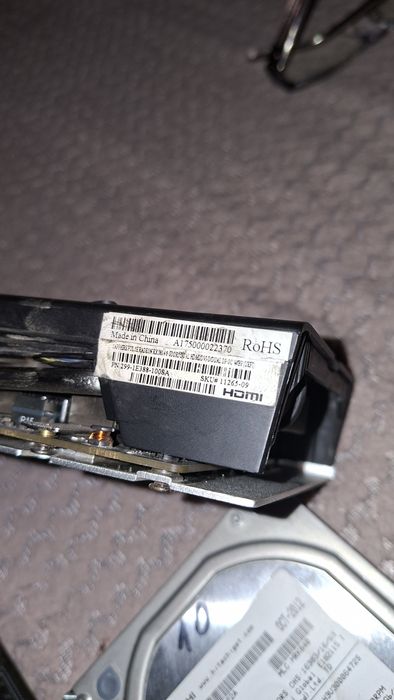 Vind kit intel i3 7100  8gb ddr4 hdd 3tb  cum se vede in poze